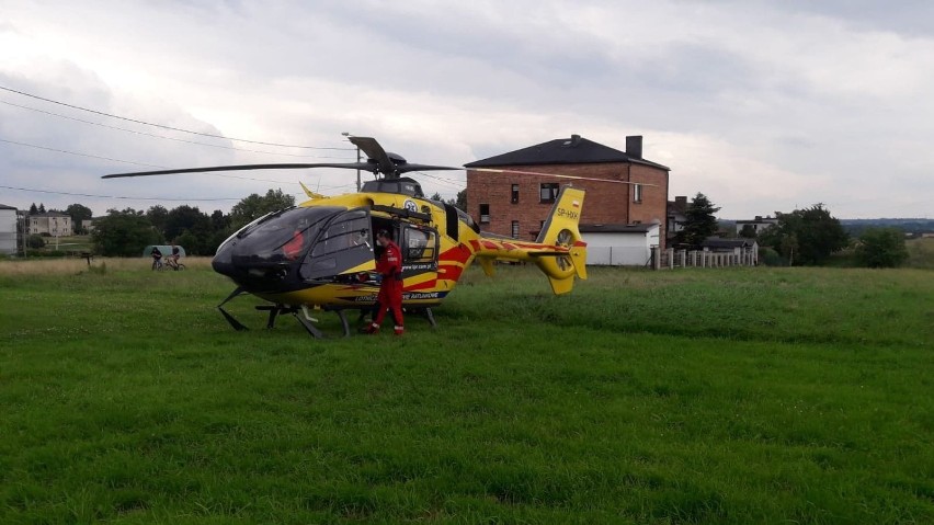 Wypadek cysterny i busa w Nowej Wsi. Lądował helikopter LPR