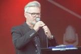 Piotr Salata zaśpiewał przed konecką publicznością podczas Dni Końskich 2022. Zobacz wideo