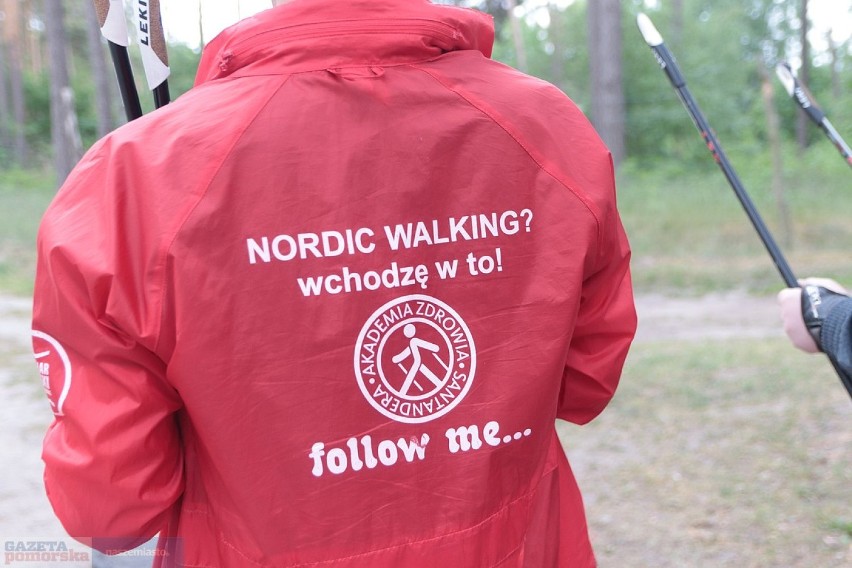 Trening nordic walking nad jeziorem Czarnym we Włocławku