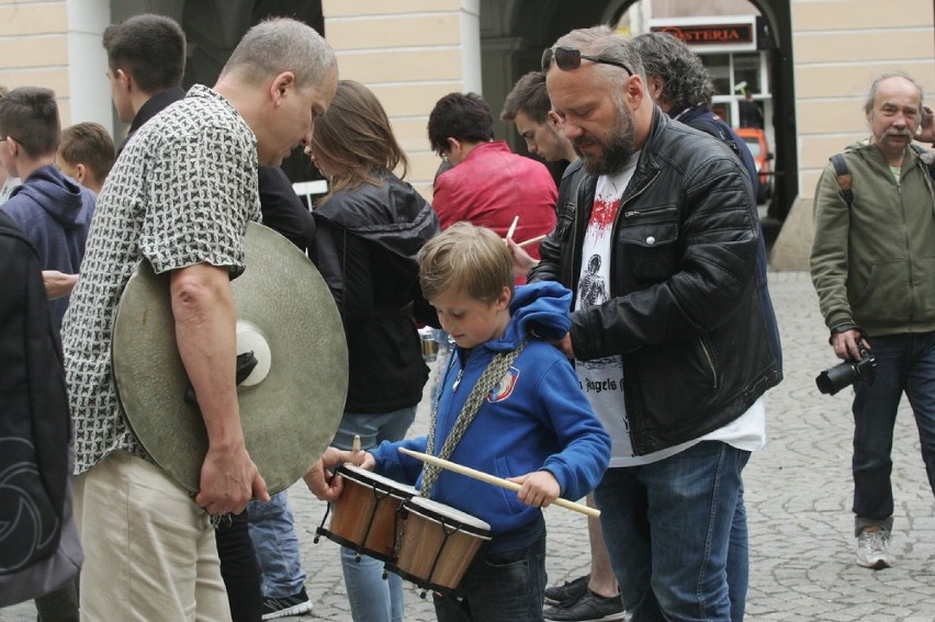 Parada perkusyjna w Legnicy (ZDJĘCIA)