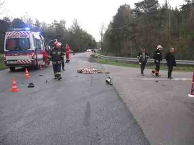 Wypadek w Pyzdrach. Motocyklista zginął na miejscu