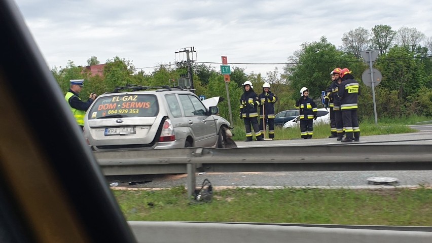 Zakopianka, DK7. Poranny wypadek w Gaju, dwie osoby ranne [ZDJĘCIA]