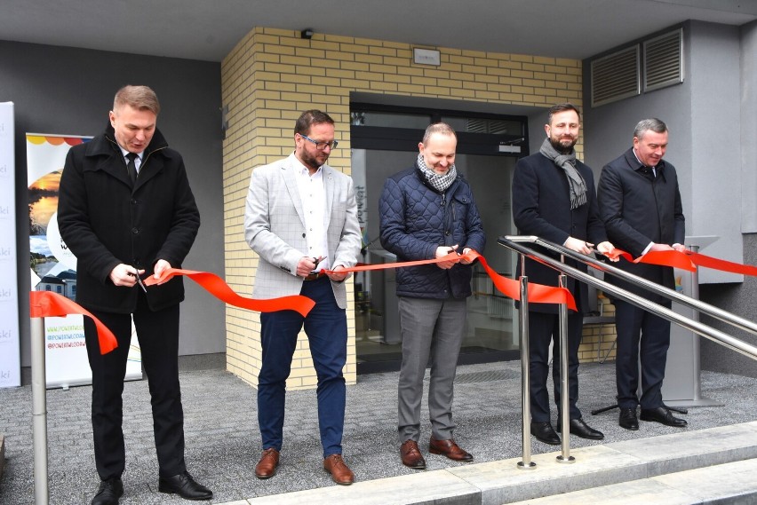 Powiatowe Centrum Usług Społecznych we Włodawie oficjalnie otwarte. Zobacz zdjęcia