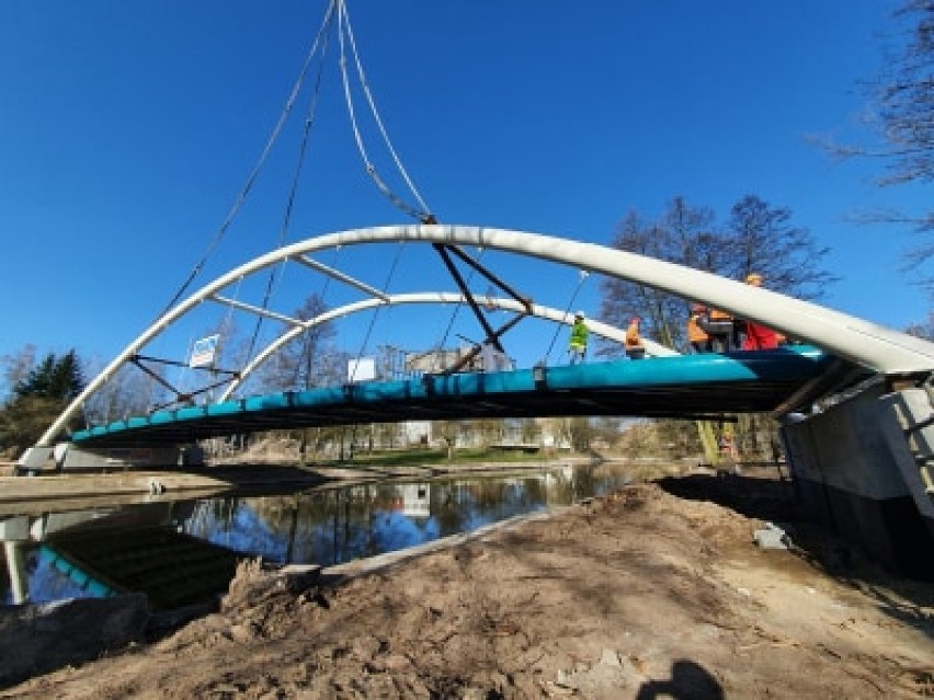 Nowy most w Pile, czyli jak powstała kładka na Wyspie! [ZDJĘCIA]