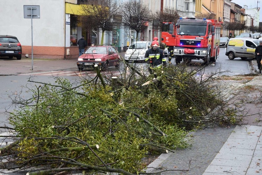 W Wągrowcu doszło do załamania pogody. Nagłe silne porywy...