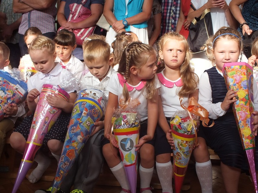 Rok szkolny w Jastrzębiu: pierwszoklasiści idą do szkoły