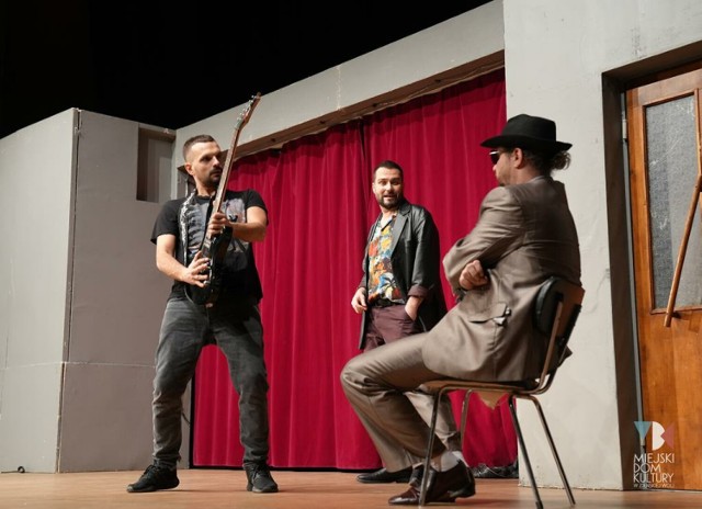 Spektakl komediowy "Goło i wesoło" rozbawił publiczność w zduńskowolskim Ratuszu