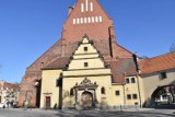Działacze PO w powiecie oleśnickim chcą tymczasowego zamknięcia kościołów