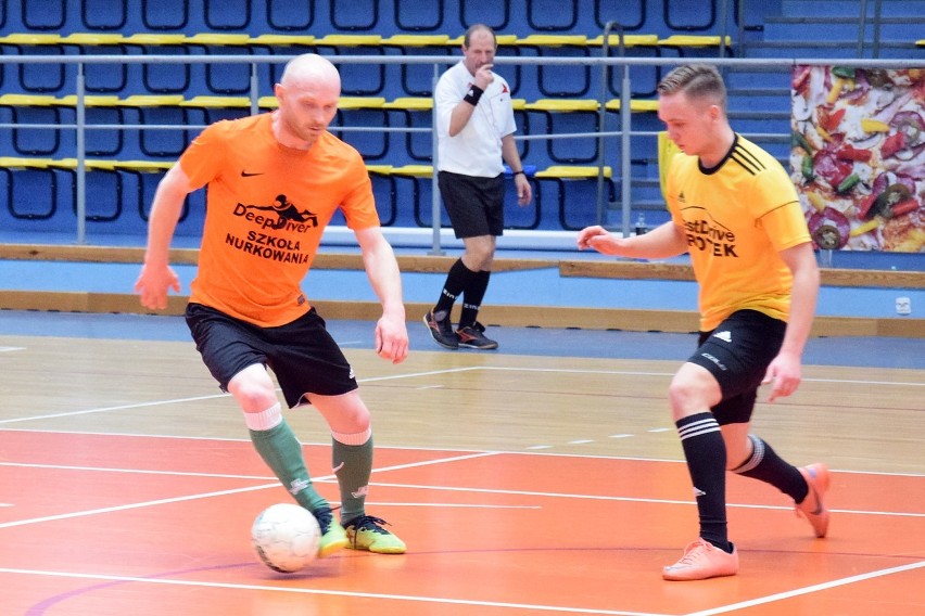 Pilska Liga Futsalu: BestDrive Mrotek pokonał Deepa Divera. Ostro było w potyczce Szafy z Sokołem. Zobacz zdjęcia