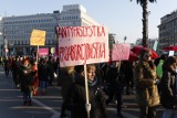 XIX warszawska Manifa: Aborcja nie policja. Pomoc wzajemna, nie przemoc systemowa [ZDJĘCIA]