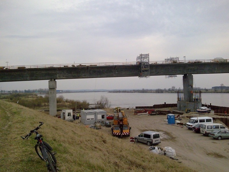 Most w Kwidzynie: Zobacz postępy w pracy na budowie mostu przez Wisłę [ZDJĘCIA/FILM]