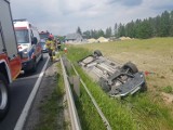 Dachowanie na DK 44 we Włosienicy. 67- latka zasnęła za kierownicą
