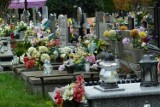 Cmentarz Miejski przy Bema w Zduńskiej Woli przygotowuje się do Wszystkich Świętych  ZDJĘCIA