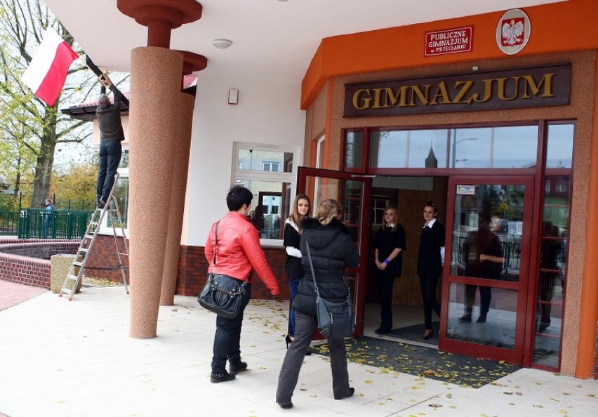 Nowe gimnazjum w Przecławiu zostało oficjalnie otwarte [zdjęcia]