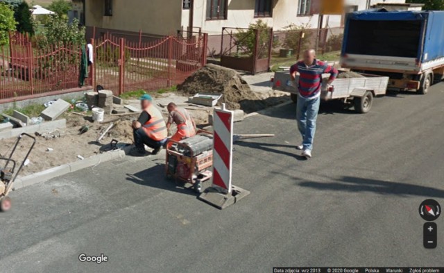 Mieszkańcy Kamieńska na Google Street View. Kto wpadł w oko kamer Google?