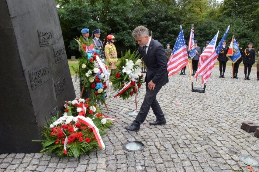 W Kielcach upamiętniono 21. rocznicę ataku na World Trade...
