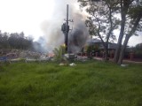 Pożar w Długiej Wsi koło Stawiszyna. Płonęły samochody