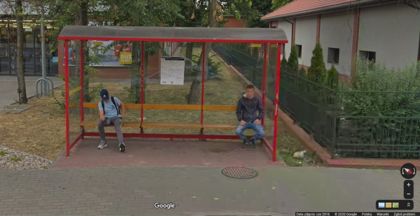 Grudziądz. Przyłapani przez Google Street View na osiedlu Lotnisko. Jesteś na zdjęciu? 