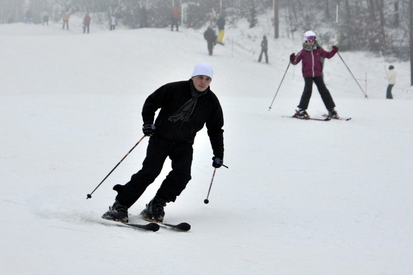 Otwarcie sezonu narciarskiego na Pomorzu. Mieczysław Struk szusował w Wieżycy - zdjęcia