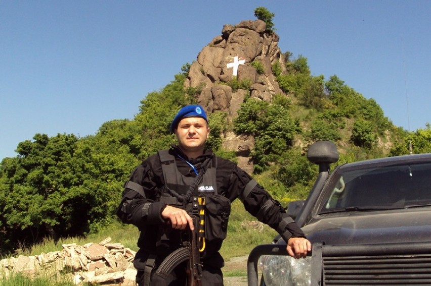 Policjant Piotr Sobczyk na misji pokojowej w Kosowie