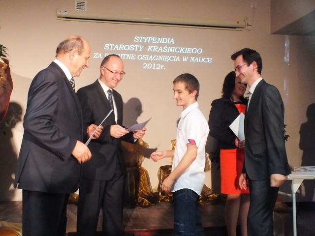 Październik 2012r. Uroczystość wręczenia nagród starosty kraśnickiego za wybitne osiągnięcia w nauce.