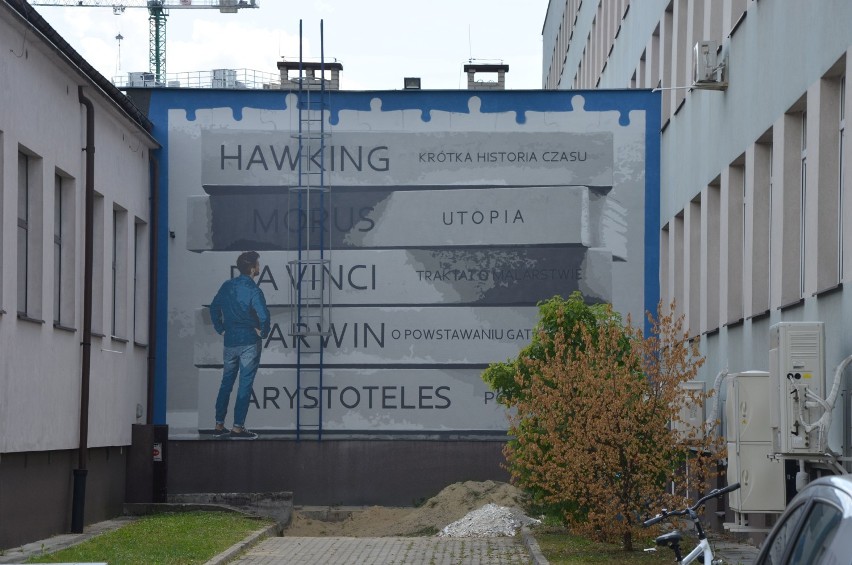 Studenci Uniwersytetu Rzeszowskiego będą mieli mural na ścianach uczelni [ZDJĘCIA]