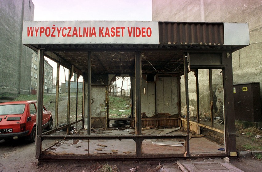 Taki był Poznań 21 lat temu. 


Kolejne zdjęcie --->