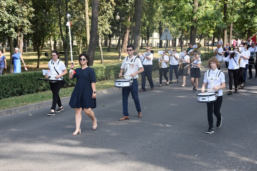 Święto Wojska Polskiego 2022 w Rypinie. Tak wyglądały obchody w parku im. Józefa Piłsudskiego. Zobacz zdjęcia