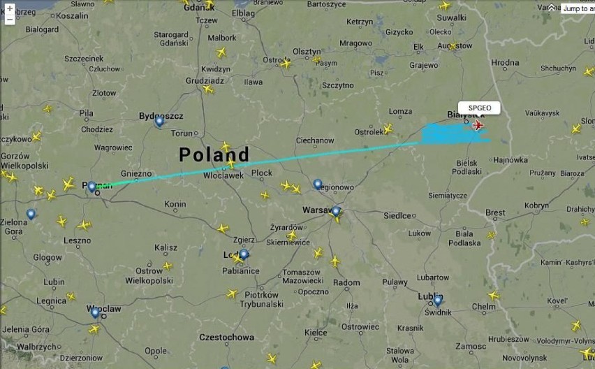 Według Internauty samolot przyleciał aż z Poznania