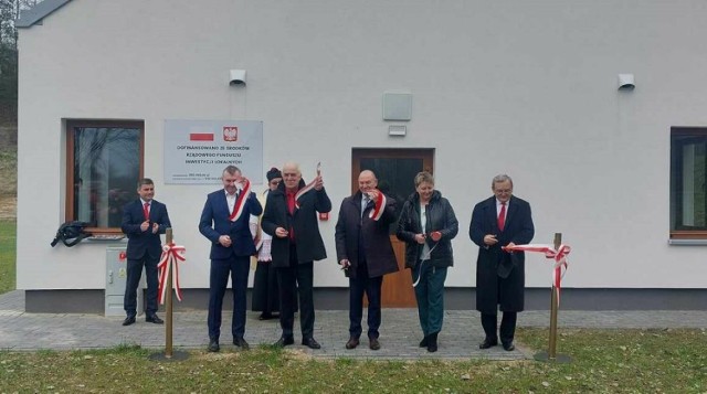 W sobotę 16 marca uroczyście oddano do użytku nowe zaplecze sanitarno-szatniowe na stadionie sportowym w Wojsławicach.