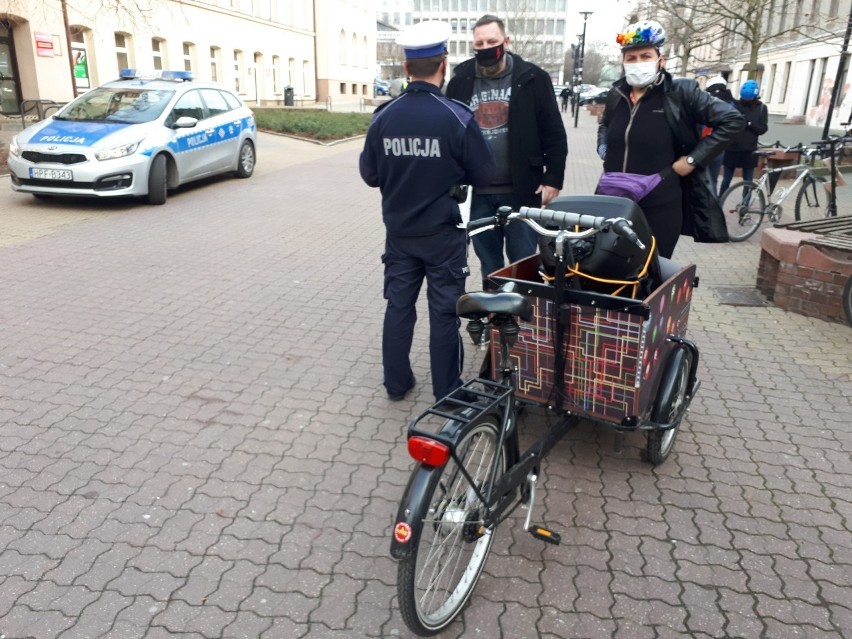 Protest rowerowy w Łodzi. Tym razem protestują kobiety w ramach Strajku Kobiet ZDJĘCIA