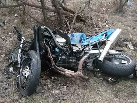 28-letni Marcin Cegielski jadąc motocyklem dostał się pod koła ciężarówki ponosząc śmierć na miejscu.Fot. Joanna Kielas