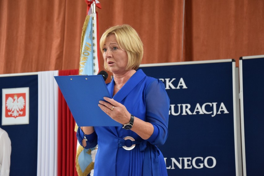 Miejska Inauguracja Roku Szkolnego w Suwałkach 2020/2021. Uroczyście przekazano do użytkowania nowy segment SP nr 4 [Zdjęcia]