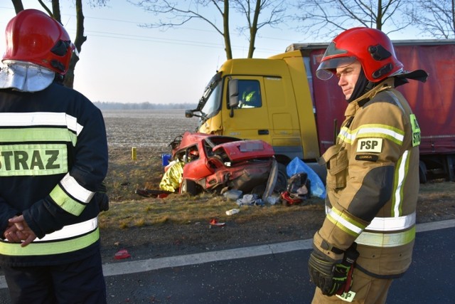 W styczniu 2020 doszło do tragicznego wypadku na drodze nr 94 między Kawicami, a Mazurowicami. Kierowca i pasażer osobowego audi zginęli na miejscu. Samochód zderzył się z pojazdem ciężarowym.