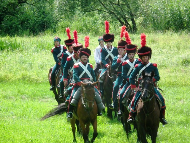 II Piknik Napoleoński odbył się w Ostromecku-Mozgowinie, w miejscu, gdzie Napoleon przekraczał Wisłę kierując się na Moskwę.