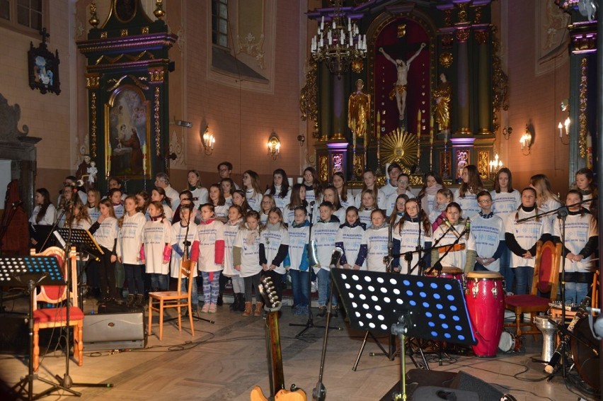 "Splątani miłością do muzyki" w Zadzimiu zagrali ostatni...