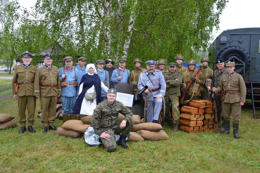 Charbrowo. To był piknik historyczny "Siła Niepodległej". Zorganizowali go harcerze.