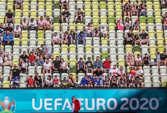 W słoneczne popołudnie 10 czerwca kibice oglądali z trybun otwarty trening reprezentacji Polski na stadionie w Gdańsku