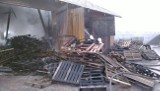 Spłonęła stodoła w Marcjanowie pod Kaliszem. Straty sięgają 350 tysięcy złotych
