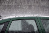 Burze z gradem uderzą w Mazowsze. IMGW wydał ostrzeżenie dla 16 powiatów. Będą też silne opady deszczu oraz wiatr 