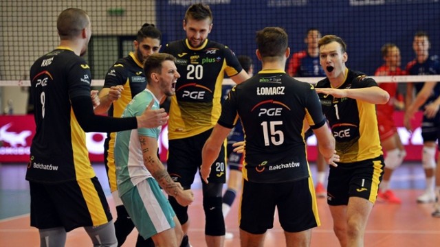 Mimo bardzo dobrej gry w pierwszym secie drużyna PGE Skry przegrała 1:3 z Grupą Azoty ZAKSA Kędzierzyn-Koźle