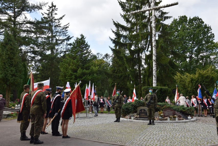 Obchody 81. rocznicy napaści Związku Radzieckiego na Polskę. Elblążanie upamiętnili wydarzenia sprzed 81 lat