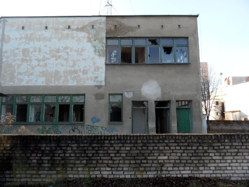 Niszczejący budynek po żłobku w Wodzisławiu Śl.