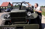 Wasze pasje: Zbigniew Zięba emerytowany nauczyciel wyremontował Dodge z 1944 roku