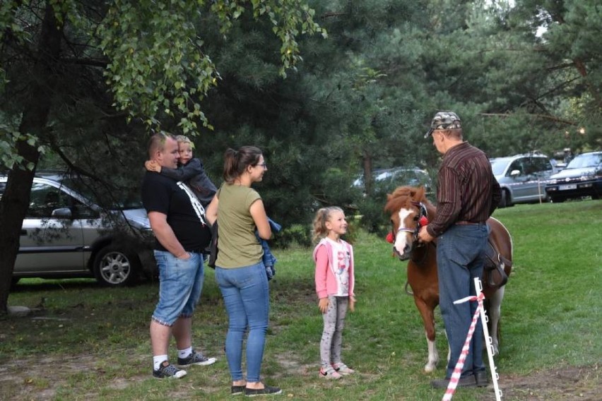 Piknik Disco w Strudze w tym roku nie odbył się przez koronawirusa. Zobacz, jak mieszkańcy bawili się przed rokiem [ZDJĘCIA]