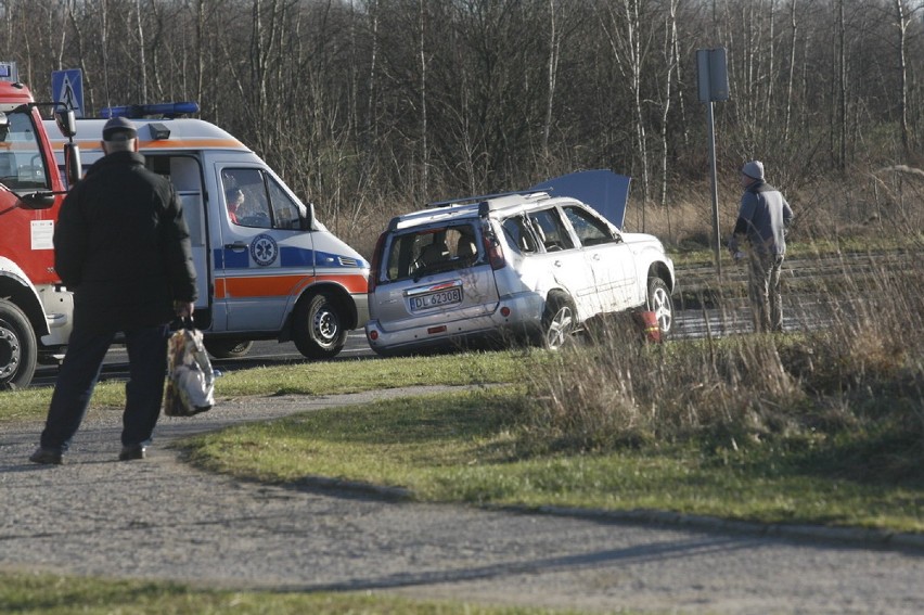 Wypadek na ulicy Sikorskiego w Legnicy (ZDJĘCIA)