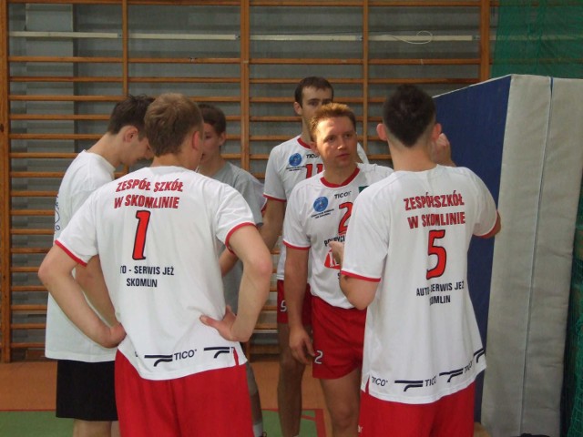 Dzięki wygranej z Dzietrzkowicami, Irex Skomlin zapewnił sobie grę w półfinałach o mistrzostwo Wieluńskiej Ligi Siatkówki