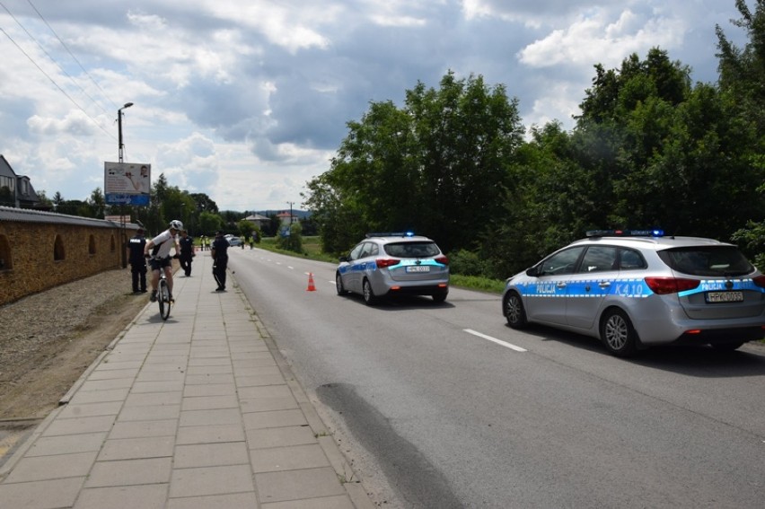 Śmiertelny wypadek. W Zawierzbiu koło Dębicy zginął motocyklista. Uwaga, są ograniczenia w ruchu [ZDJĘCIA]