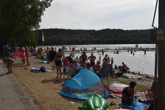 Plaża w Wielu jest jedną z najchętniej odwiedzanych w powiecie kościerskim. Nowy pomost tylko zwiększy jej atrakcyjność.