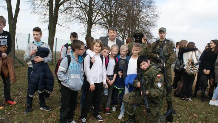 Zespół Szkół w Blizanowie. Z młodzieżą o żołnierzach wyklętych [FOTO]
